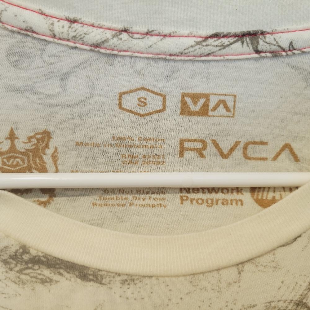 Stylish RVCA Top - Picture 5 of 5